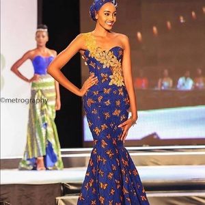 Meet your Posher, Pamela